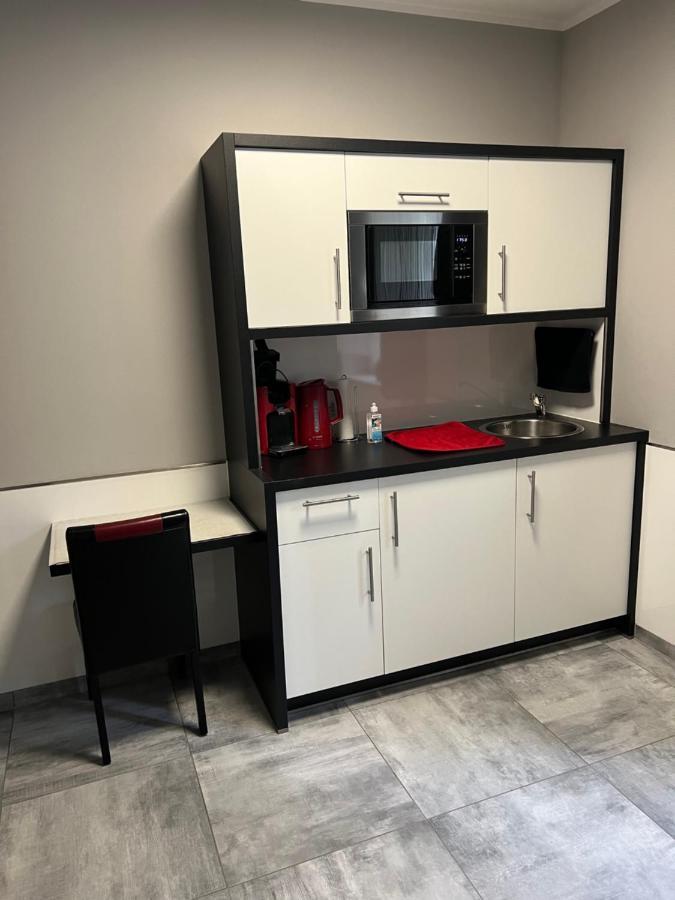 Garni Hotel Eastside Magdeburg Bagian luar foto