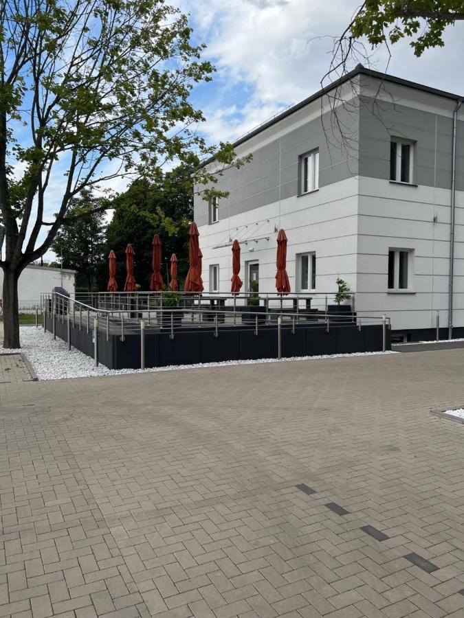 Garni Hotel Eastside Magdeburg Bagian luar foto