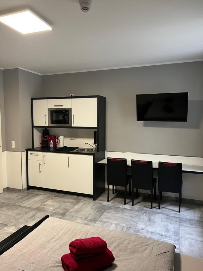 Garni Hotel Eastside Magdeburg Bagian luar foto