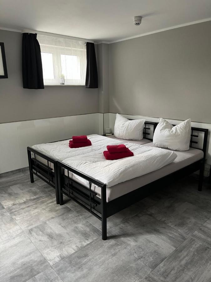 Garni Hotel Eastside Magdeburg Bagian luar foto