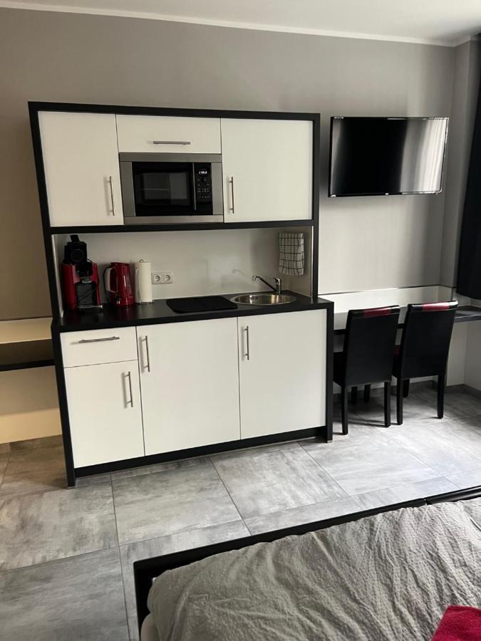 Garni Hotel Eastside Magdeburg Bagian luar foto